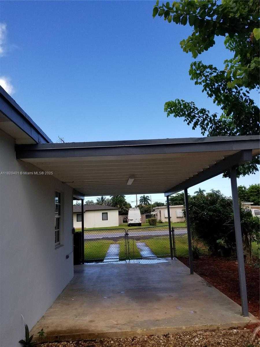 Small Image of 1016 NORTH EAST 4 AVENUE, Homestead Number 13