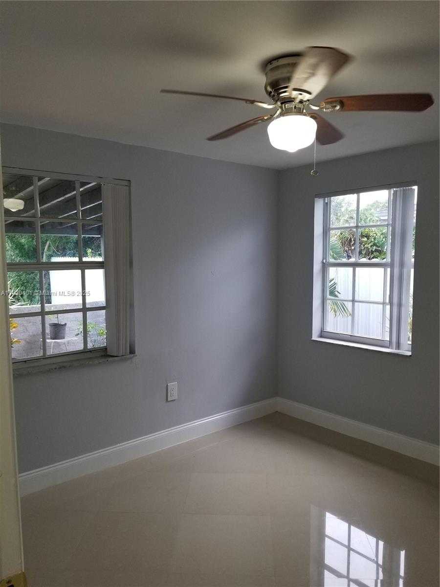 Small Image of 1016 NORTH EAST 4 AVENUE, Homestead Number 6