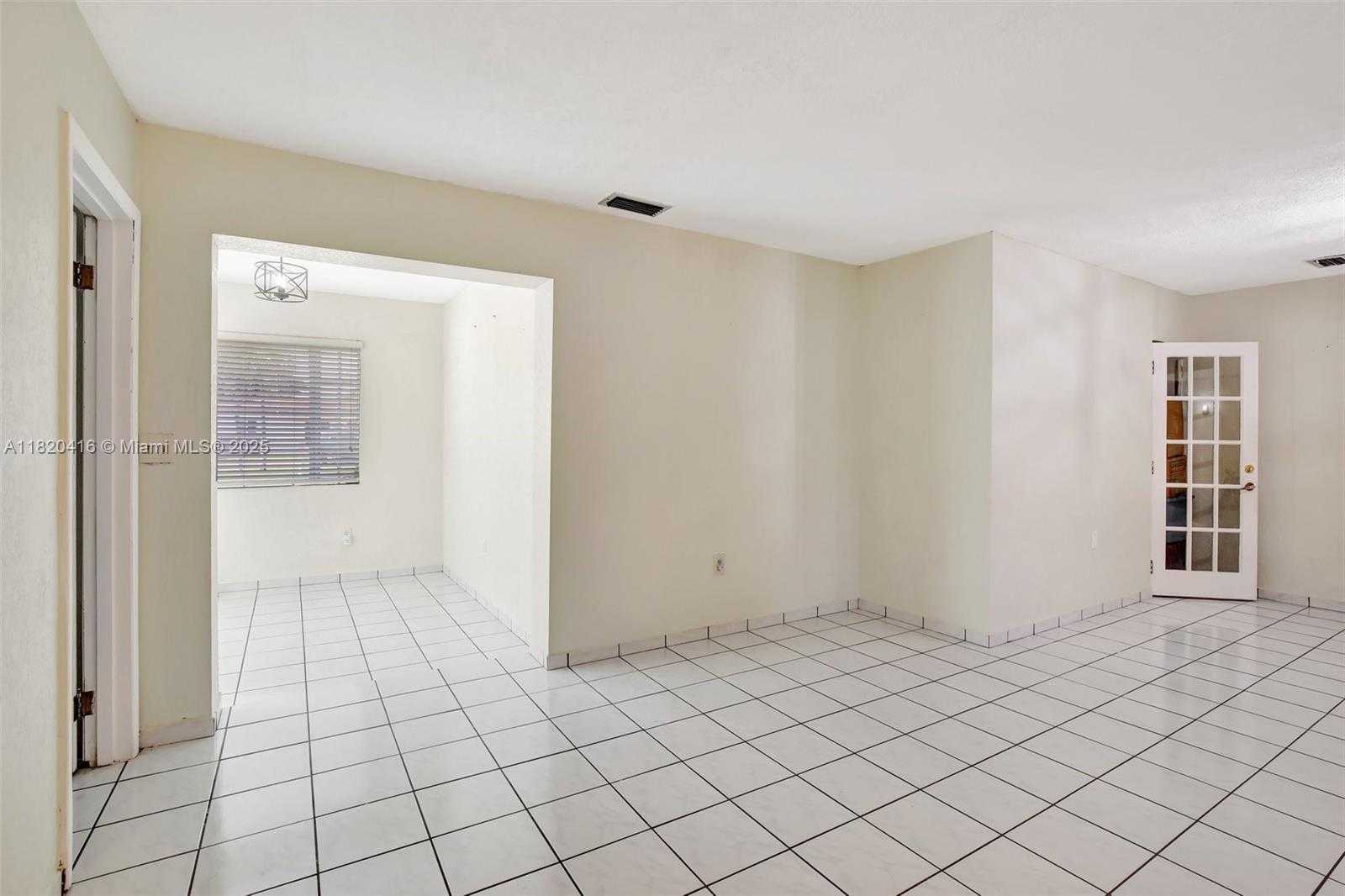 Small Image of 7950 NORTH WEST 174TH TER, Hialeah Number 10