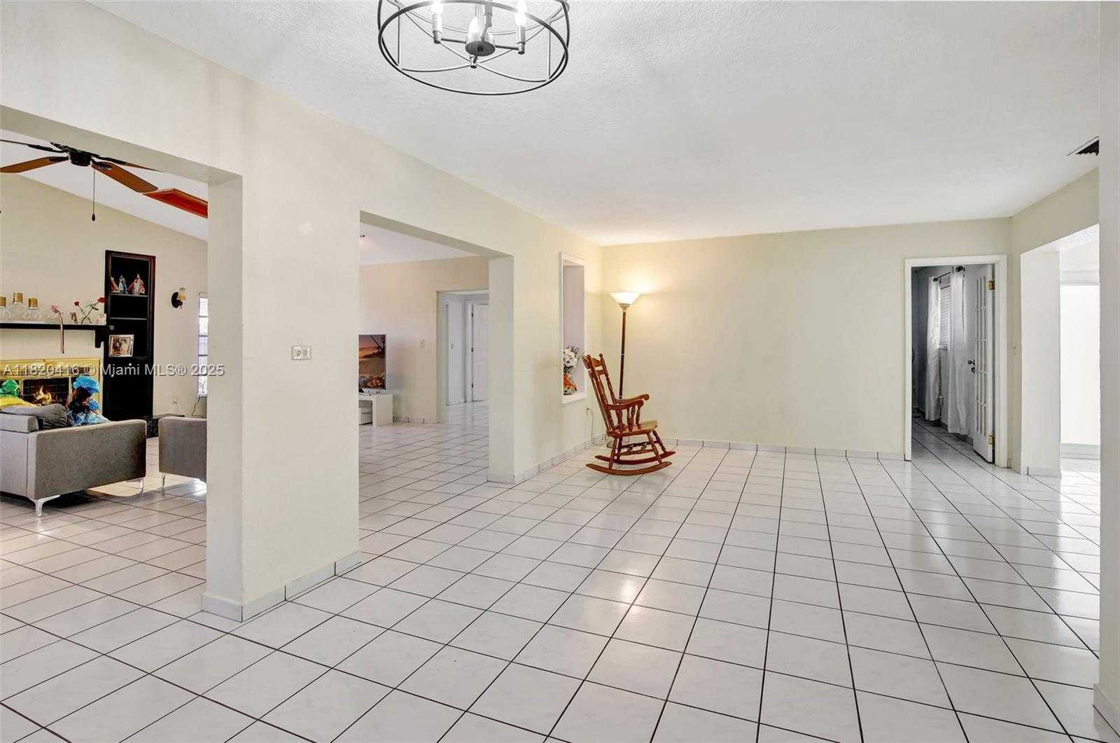 Small Image of 7950 NORTH WEST 174TH TER, Hialeah Number 12