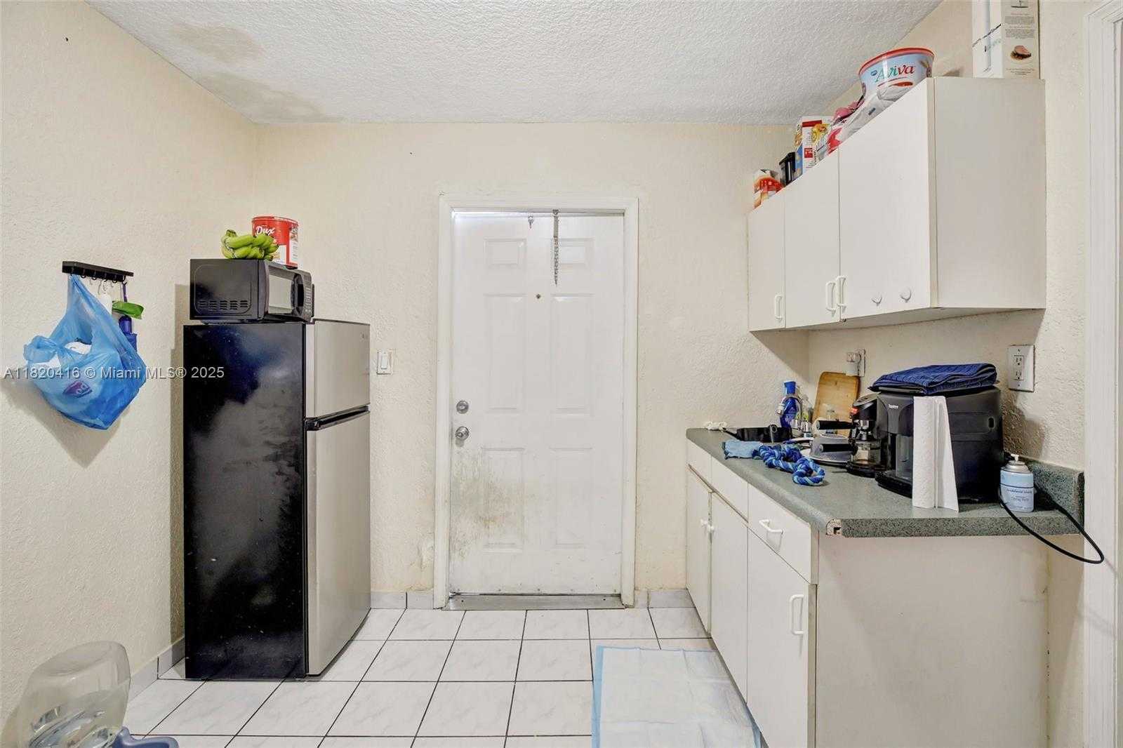 Small Image of 7950 NORTH WEST 174TH TER, Hialeah Number 38