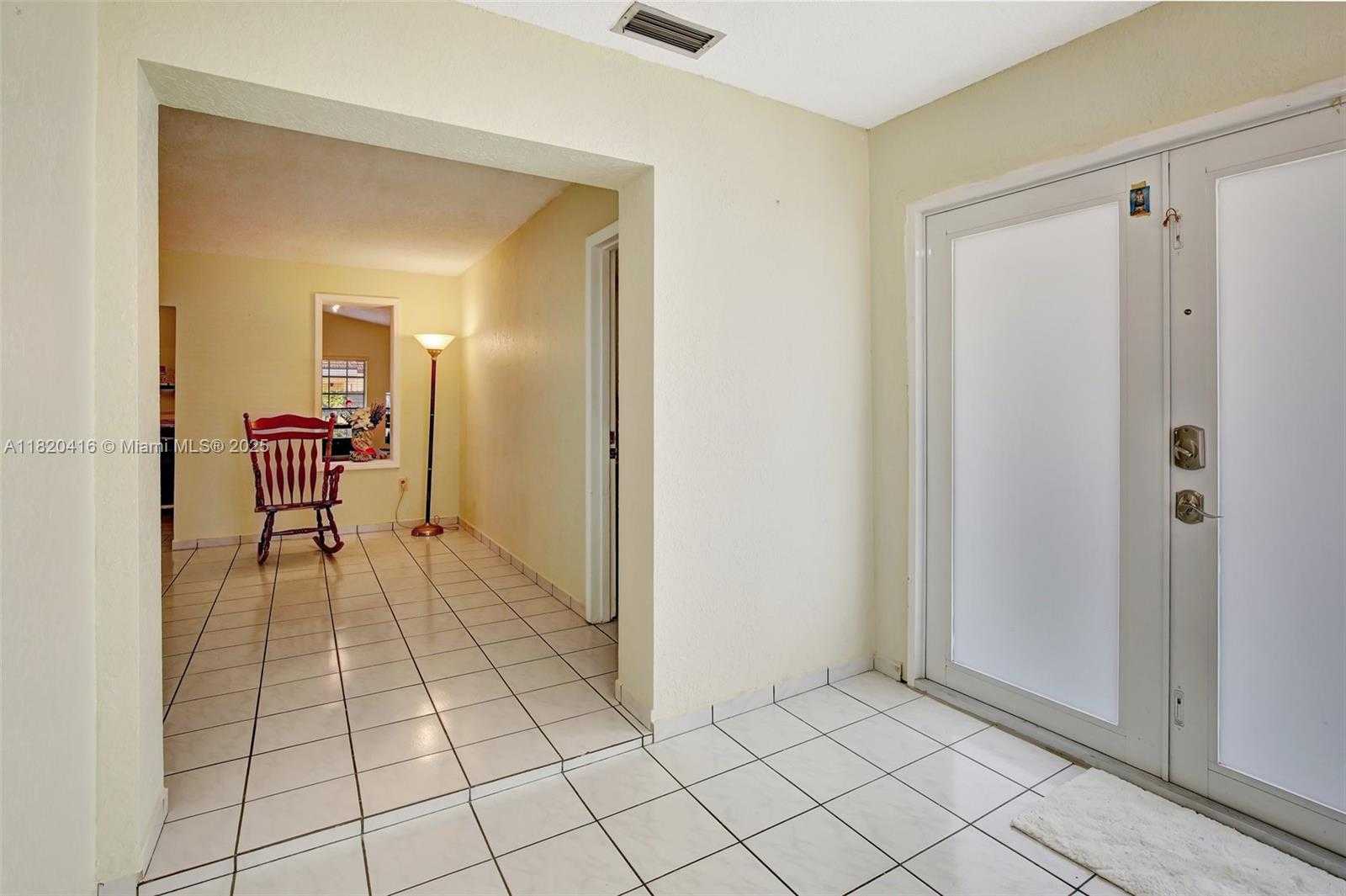 Small Image of 7950 NORTH WEST 174TH TER, Hialeah Number 9