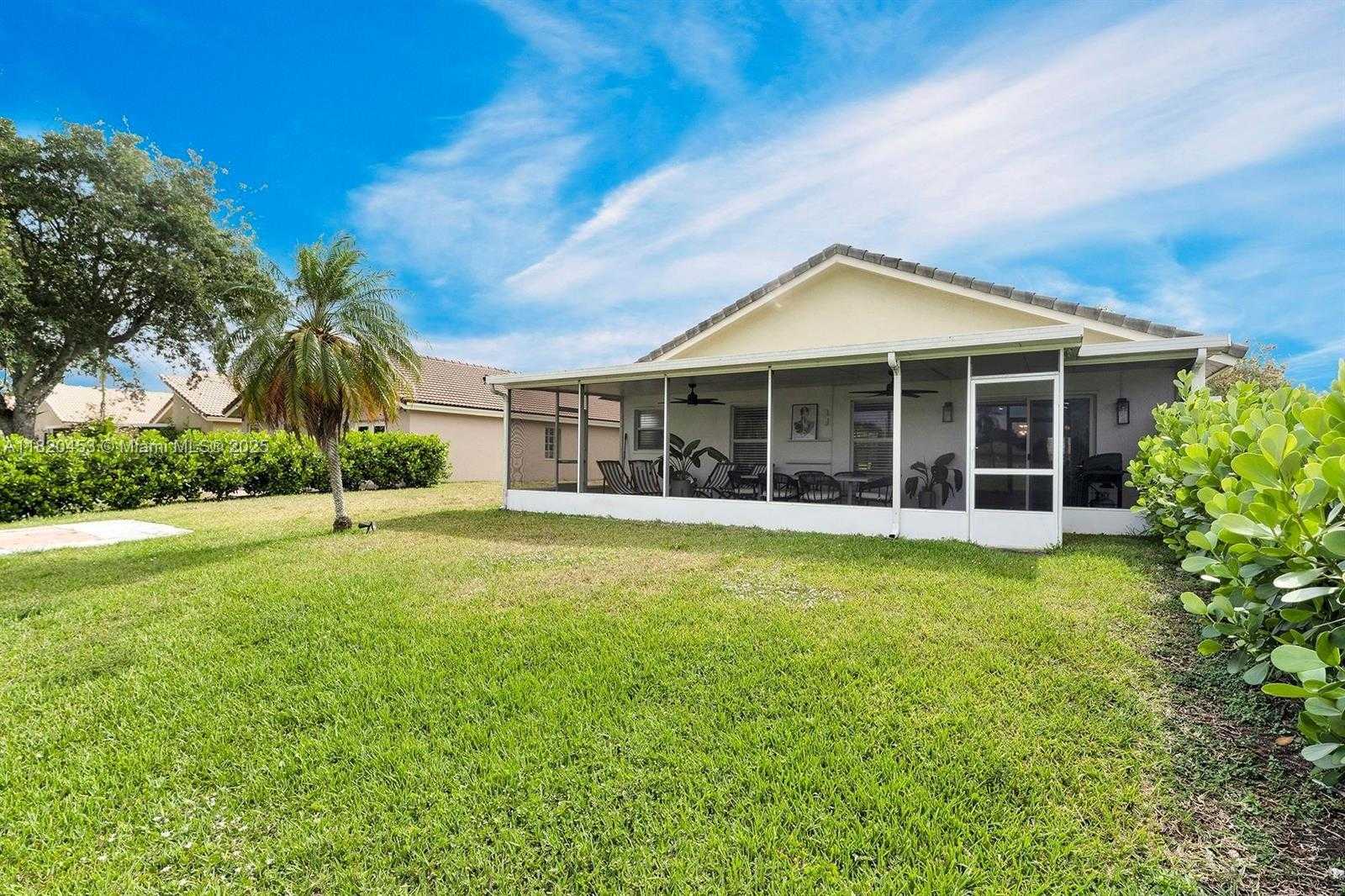 Small Image of 142 SOUTH WEST 204TH AVE, Pembroke Pines Number 16