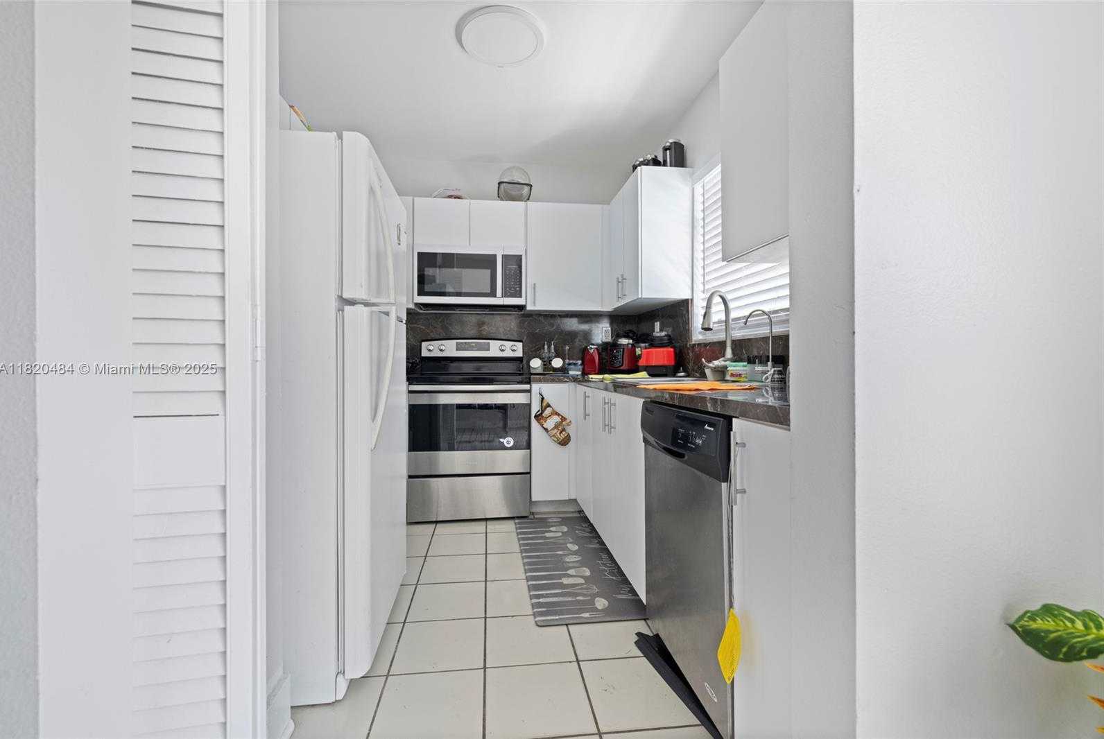 Small Image of 23421 SOUTH WEST 217TH AVE, Homestead Number 38
