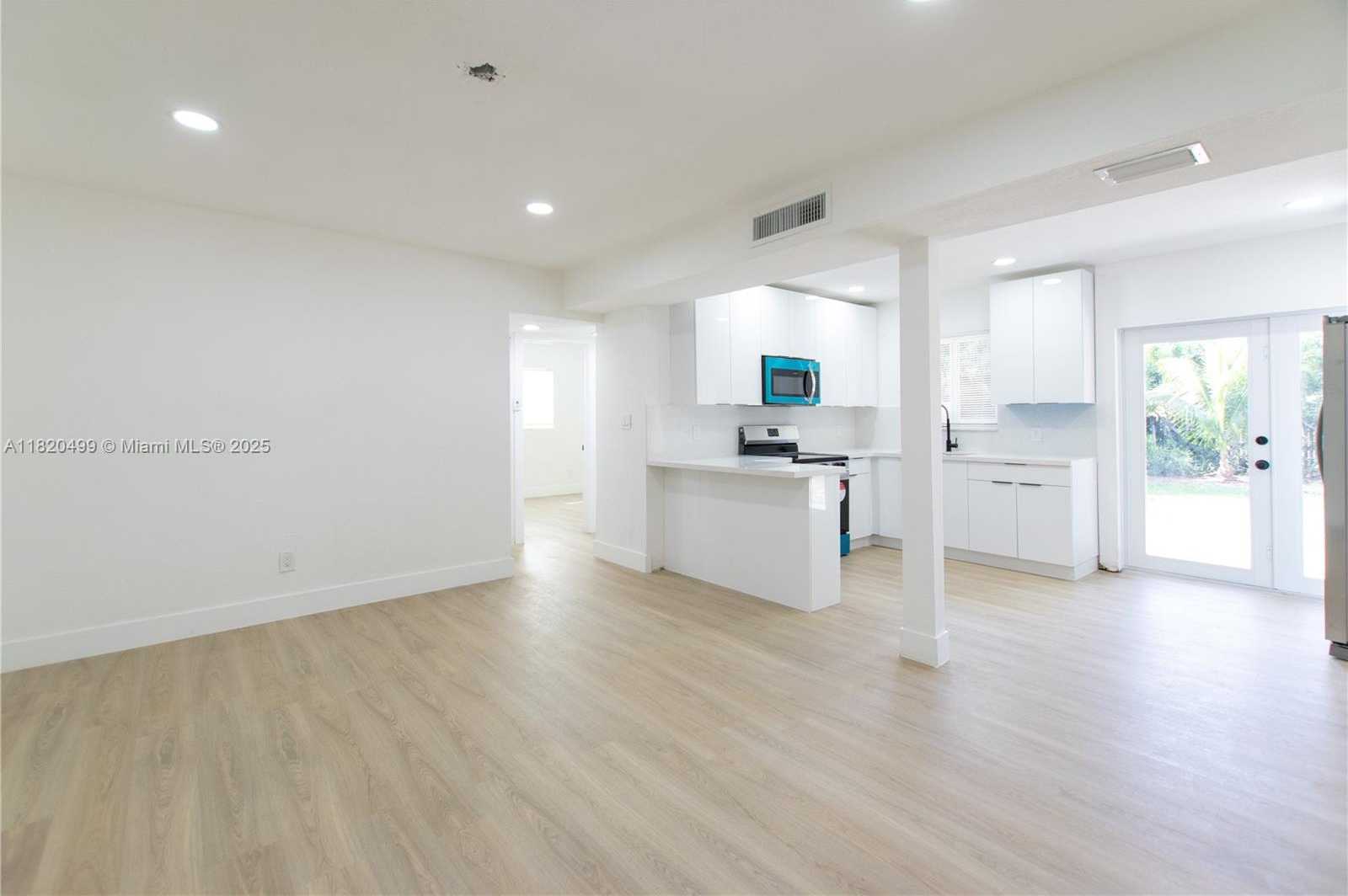 Small Image of 1167 NORTH WEST 9TH AVE, Fort Lauderdale Number 3