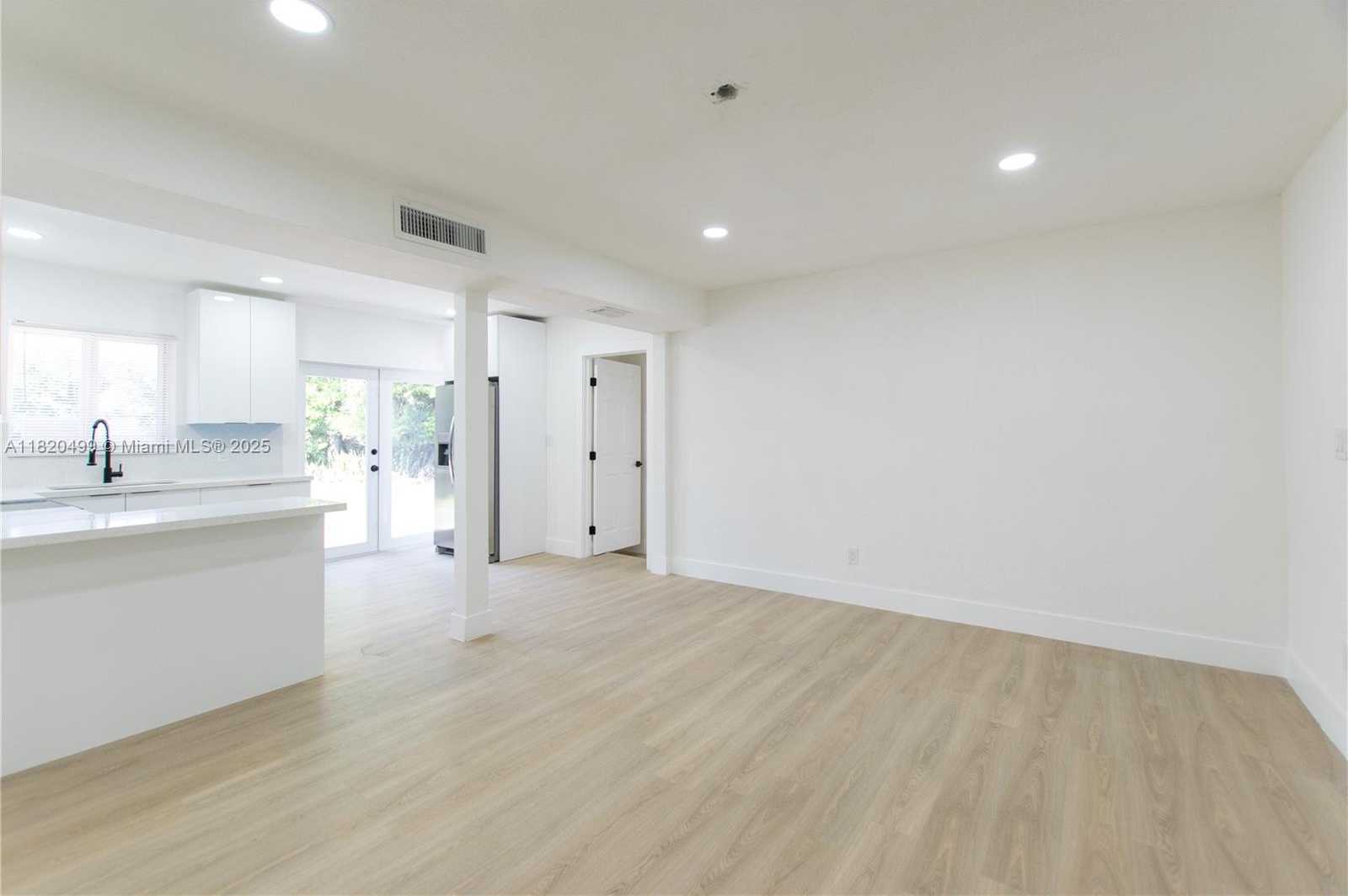 Small Image of 1167 NORTH WEST 9TH AVE, Fort Lauderdale Number 4