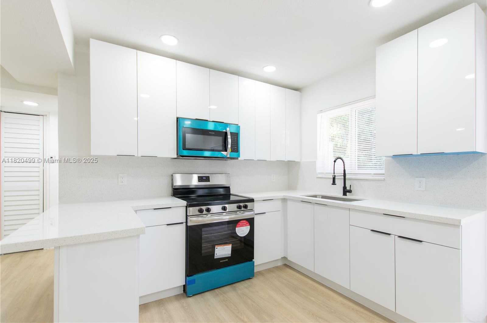 Small Image of 1167 NORTH WEST 9TH AVE, Fort Lauderdale Number 7