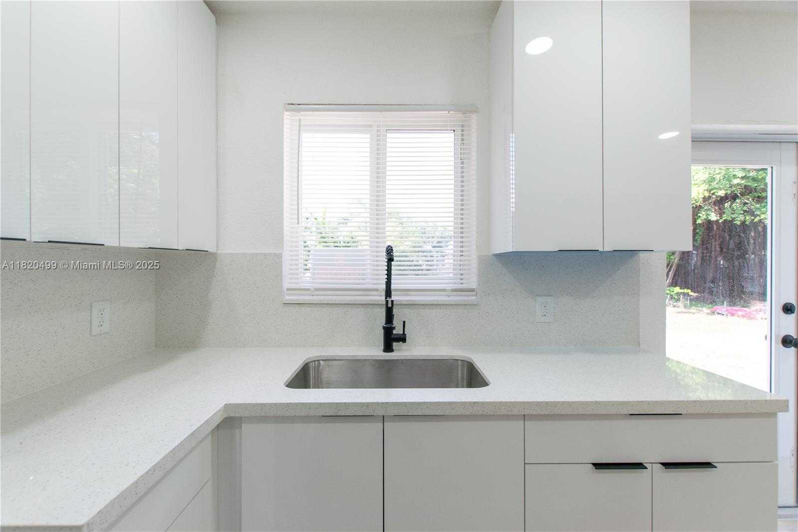 Small Image of 1167 NORTH WEST 9TH AVE, Fort Lauderdale Number 9