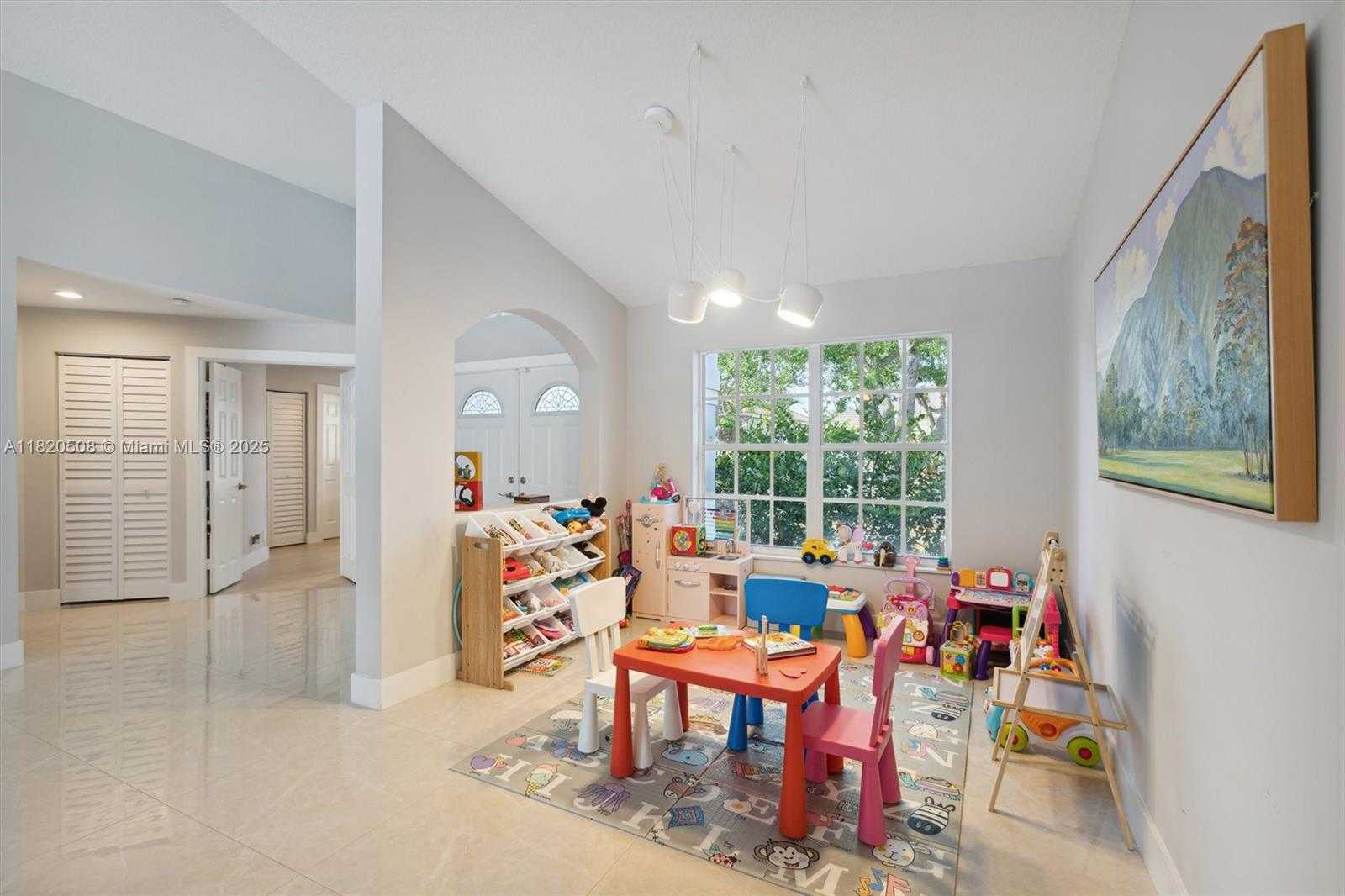 Small Image of 803 HERITAGE DR, Weston Number 11