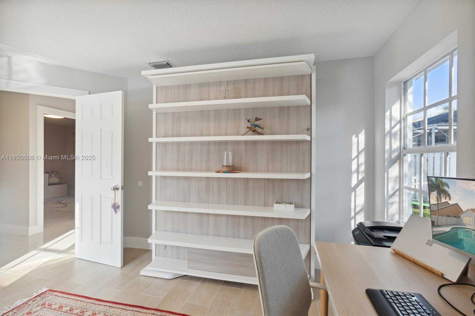 Small Image of 803 HERITAGE DR, Weston Number 53