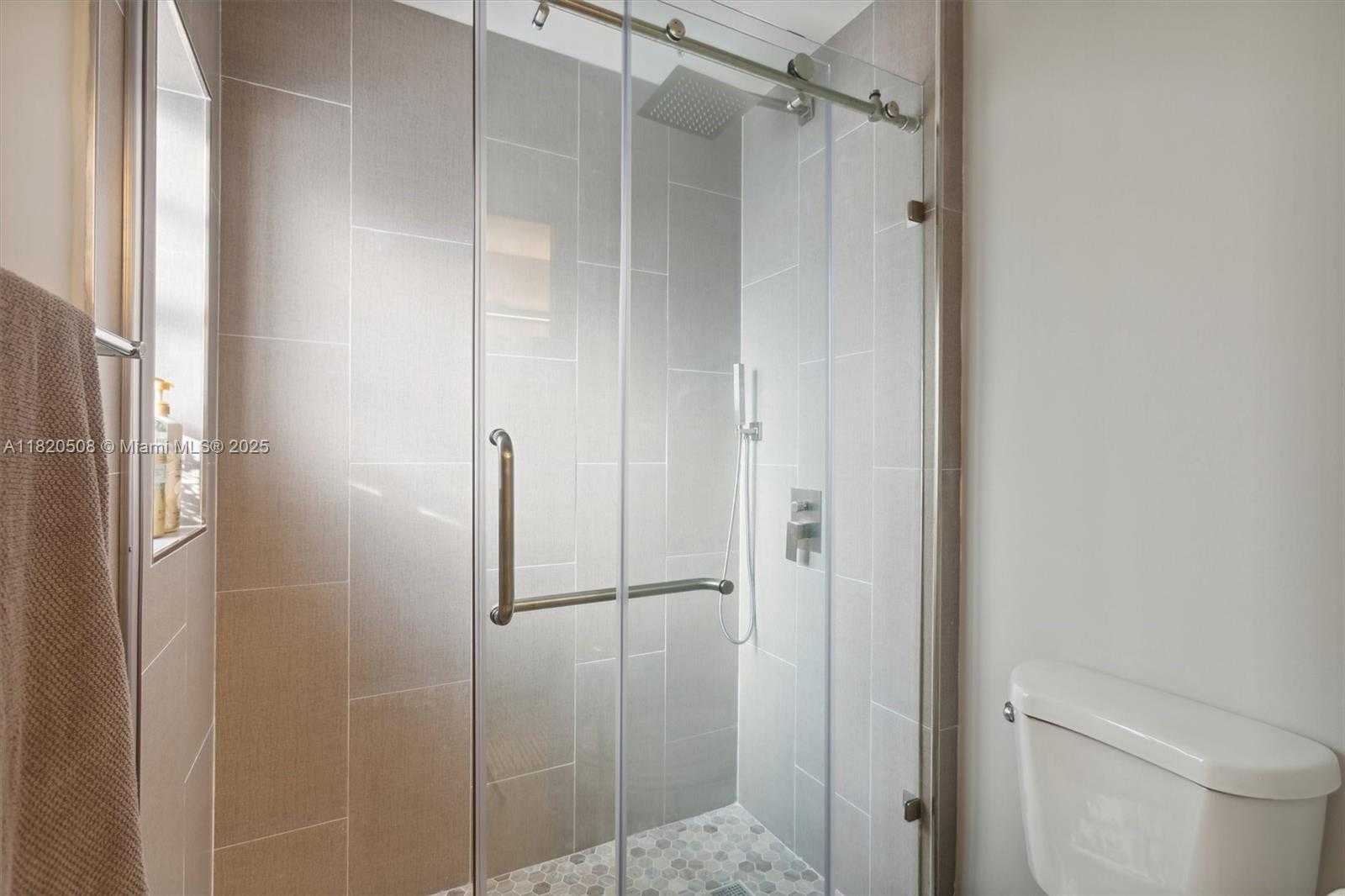 Small Image of 803 HERITAGE DR, Weston Number 60