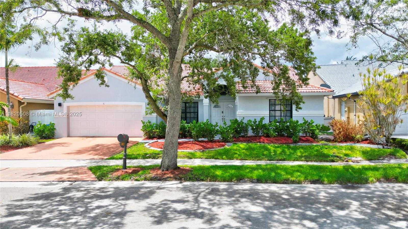 Small Image of 803 HERITAGE DR, Weston Number 63
