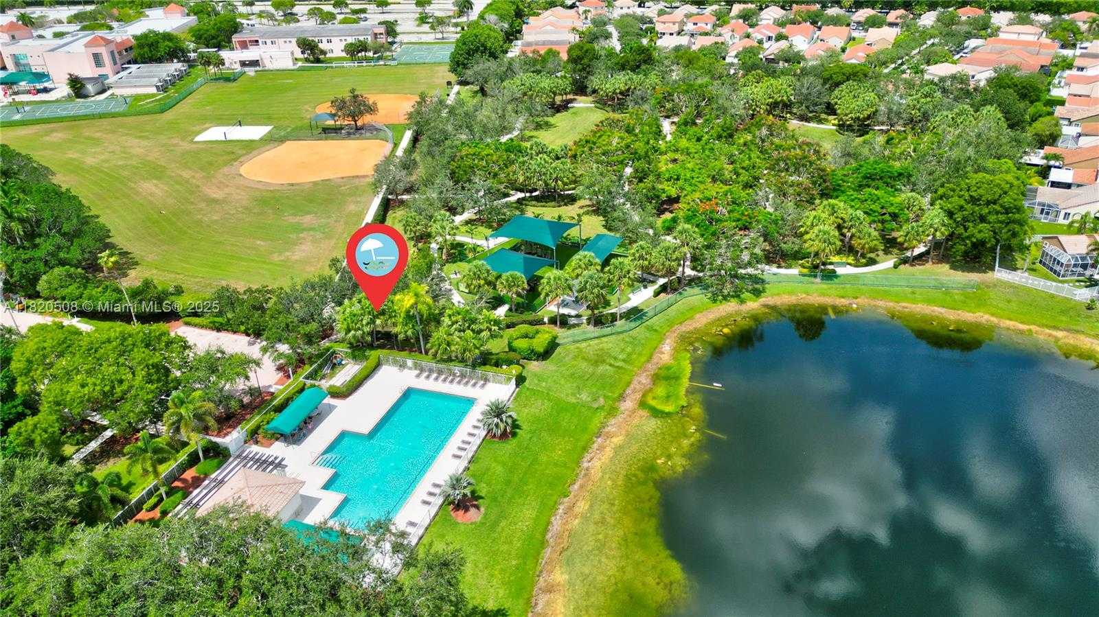 Small Image of 803 HERITAGE DR, Weston Number 67