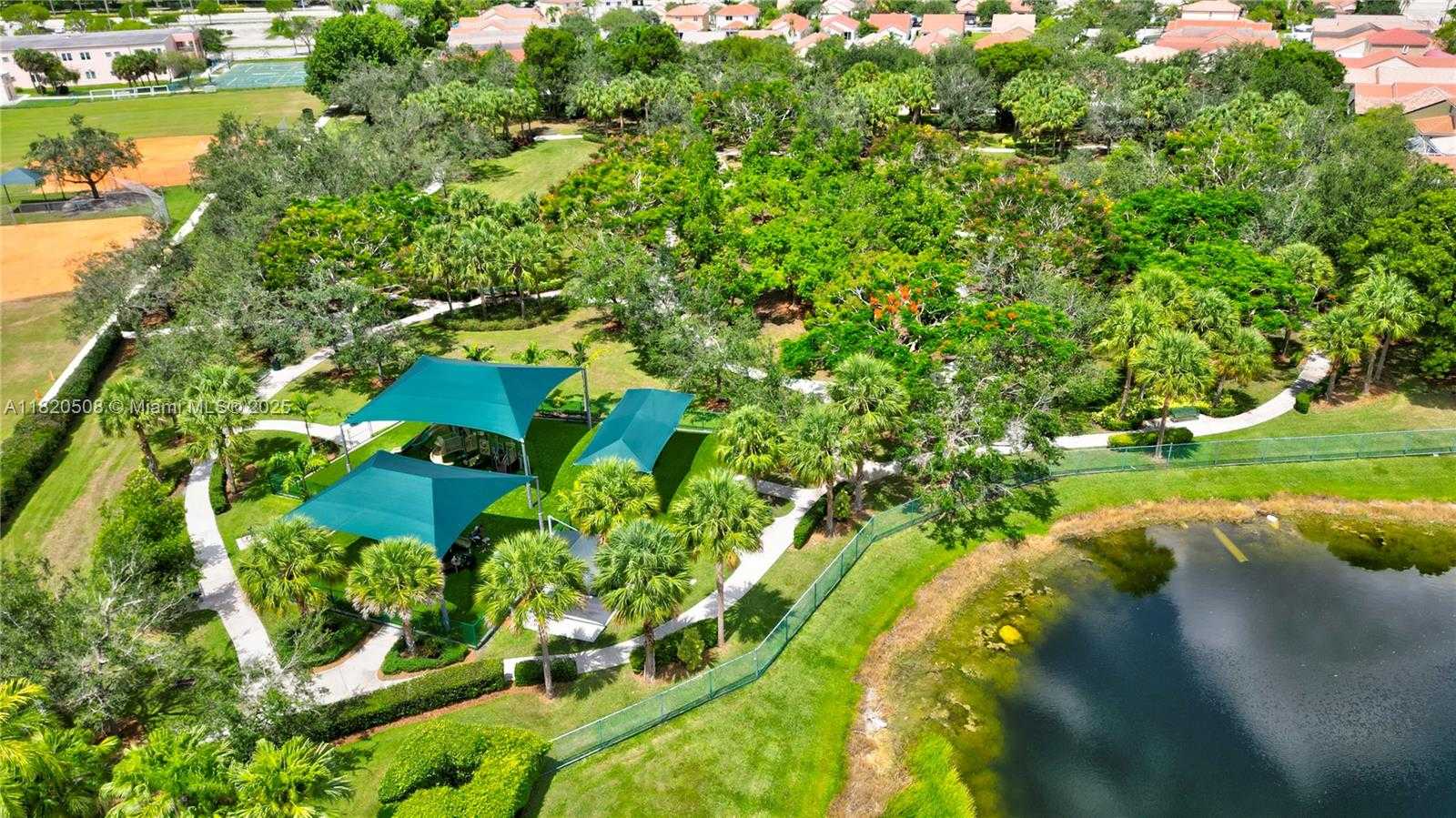 Small Image of 803 HERITAGE DR, Weston Number 72
