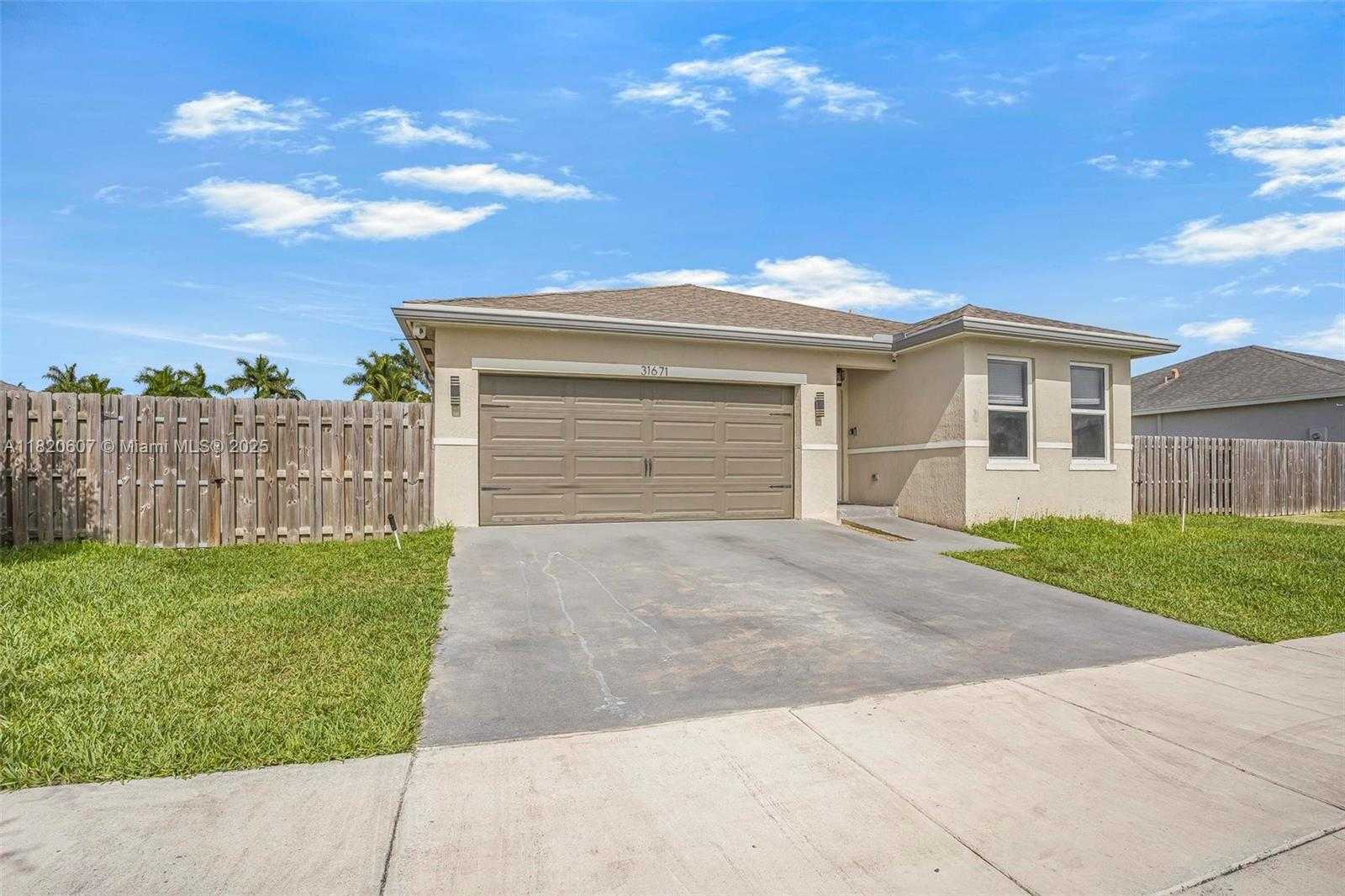 Small Image of 31671 SOUTH WEST 190TH CT, Homestead Number 2