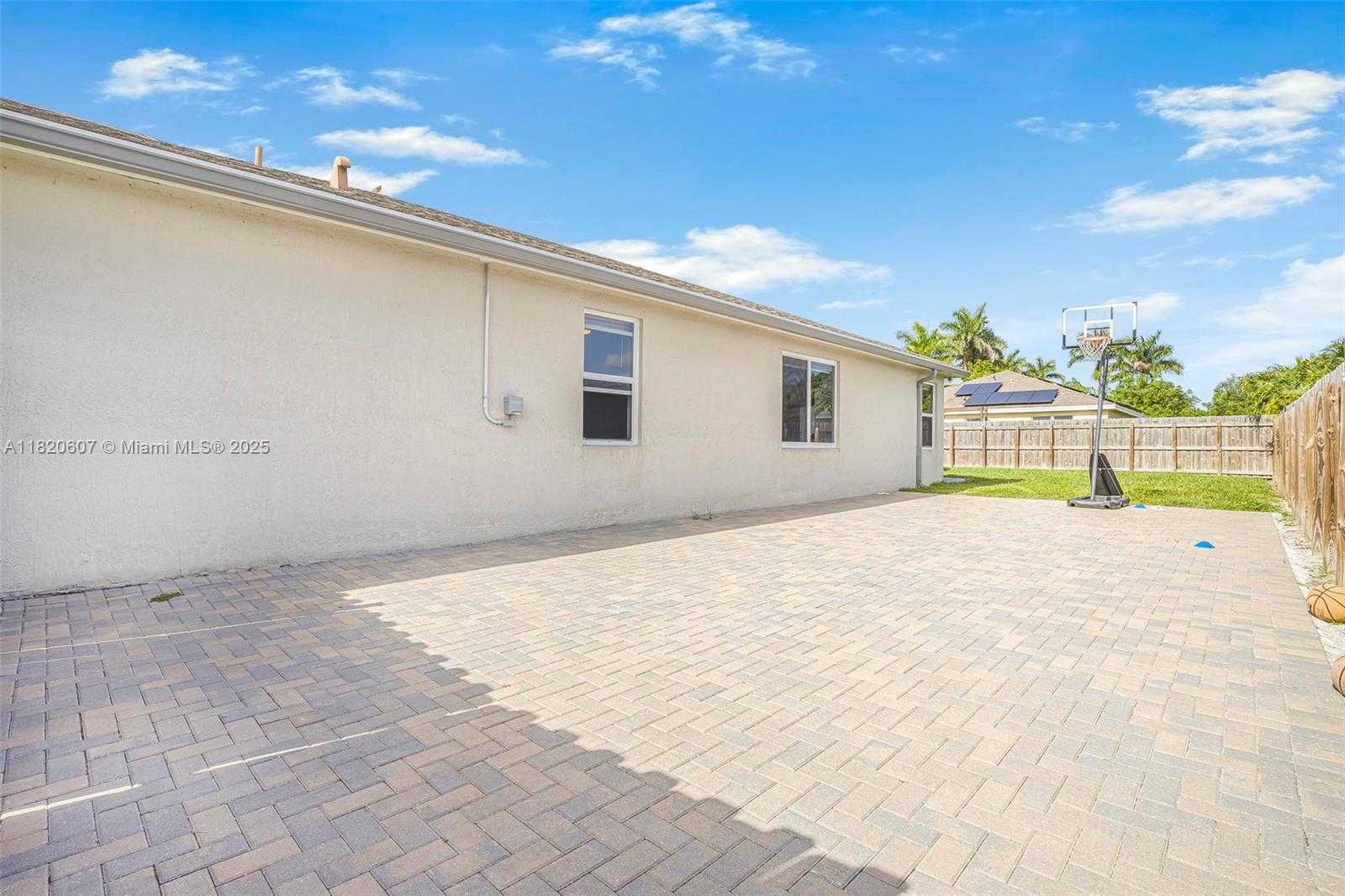 Small Image of 31671 SOUTH WEST 190TH CT, Homestead Number 23