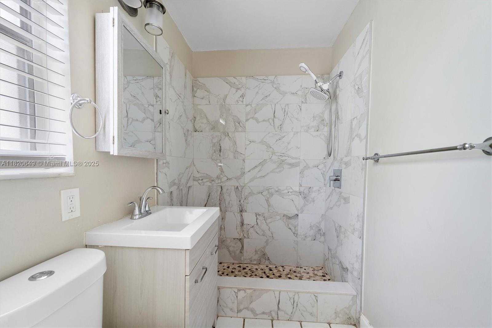 Small Image of 602 EL PRADO, West Palm Beach Number 23