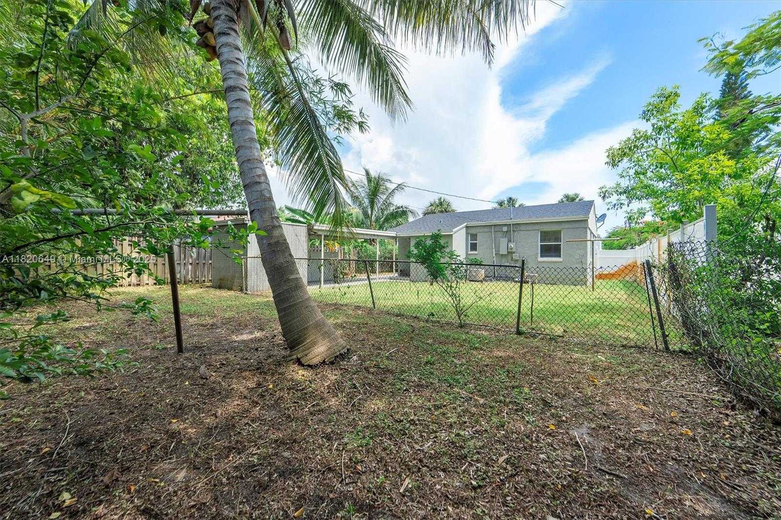 Small Image of 602 EL PRADO, West Palm Beach Number 26