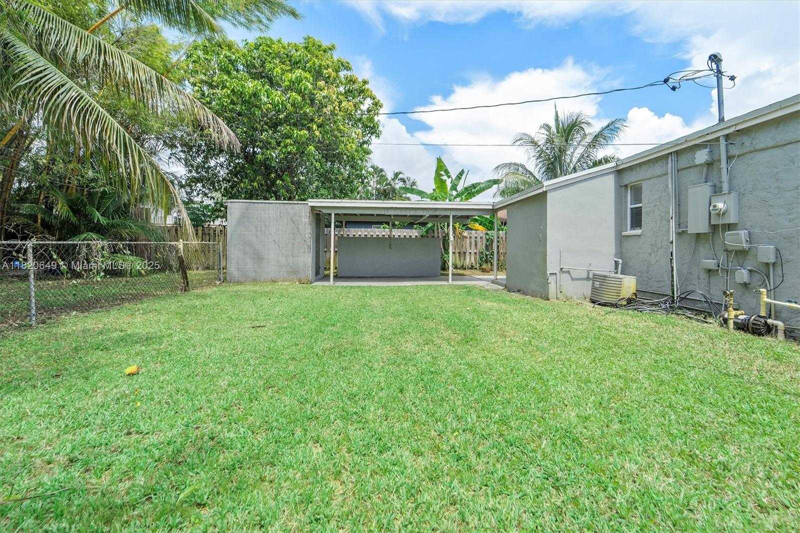 Small Image of 602 EL PRADO, West Palm Beach Number 31