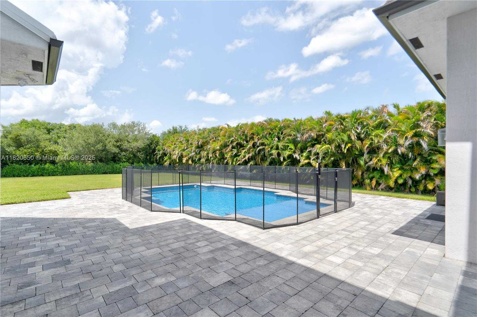 Small Image of 11901 NORTH WEST 12TH ST, Plantation Number 16