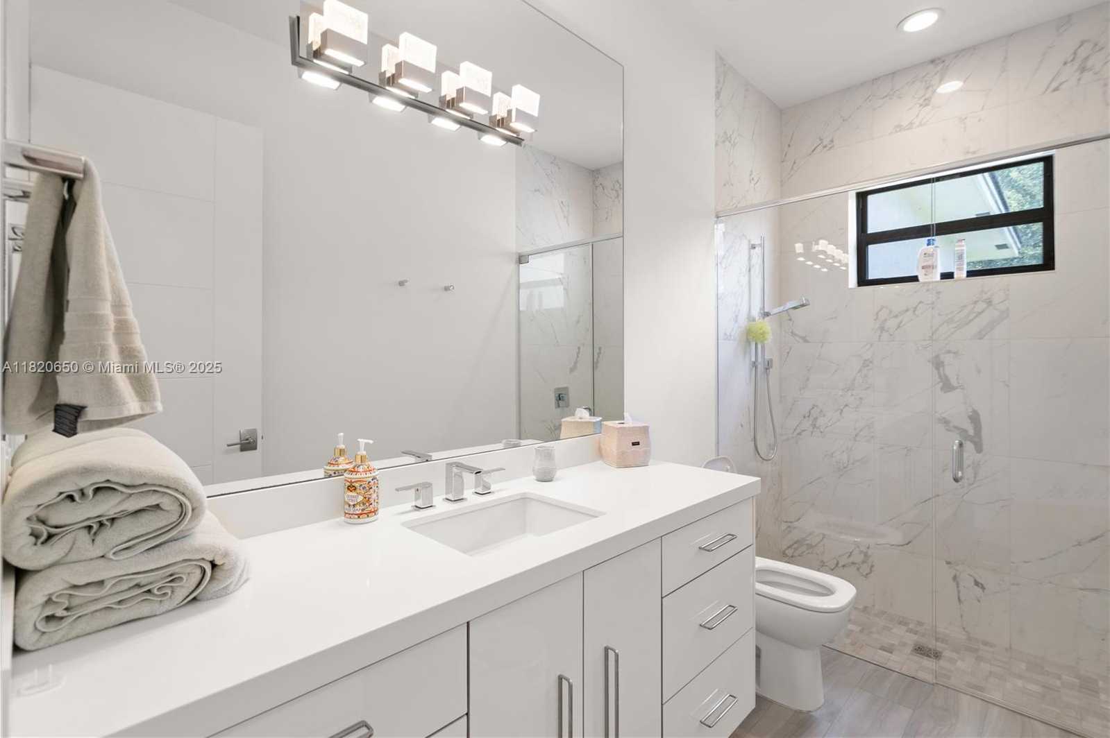 Small Image of 11901 NORTH WEST 12TH ST, Plantation Number 34