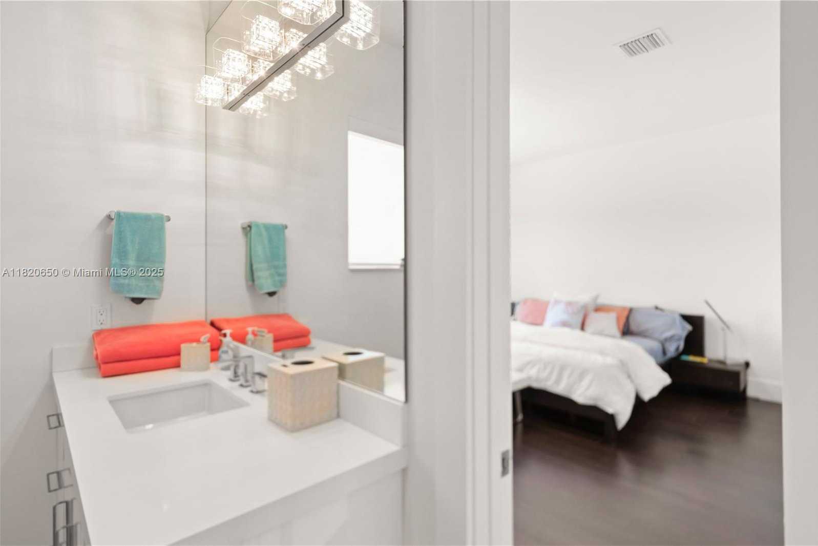 Small Image of 11901 NORTH WEST 12TH ST, Plantation Number 44