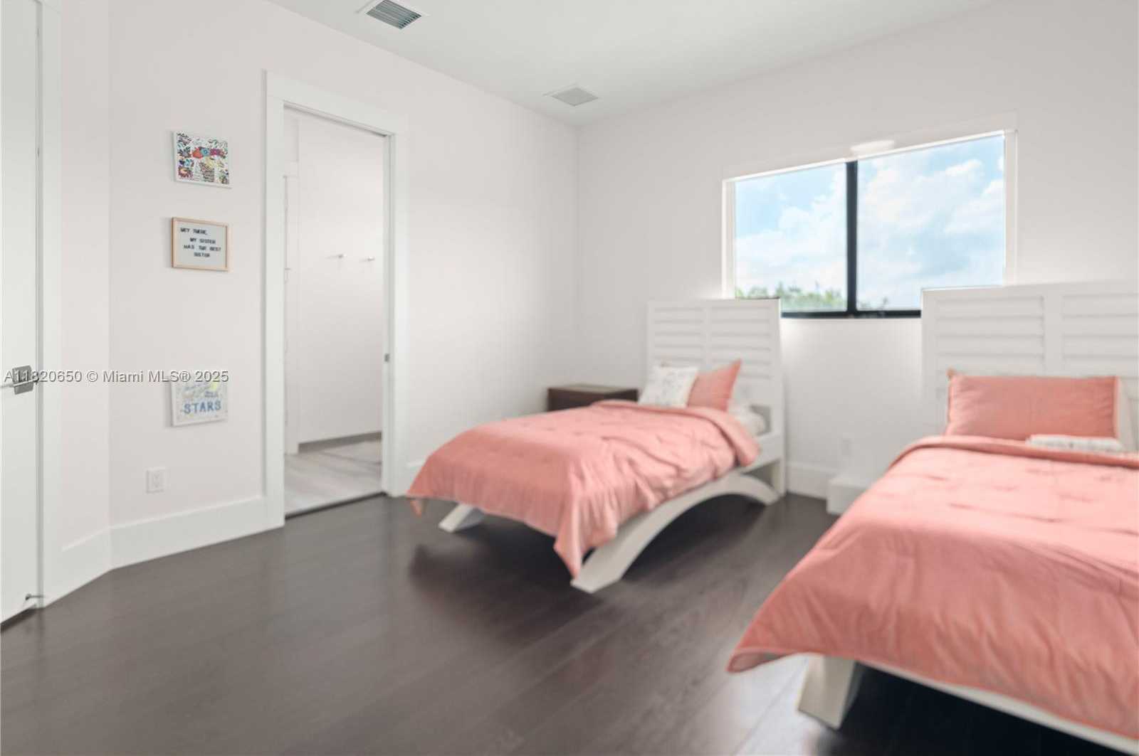 Small Image of 11901 NORTH WEST 12TH ST, Plantation Number 47