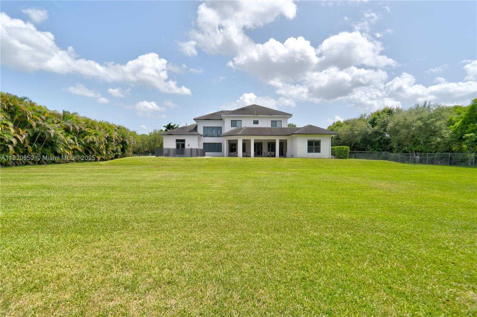 Small Image of 11901 NORTH WEST 12TH ST, Plantation Number 56