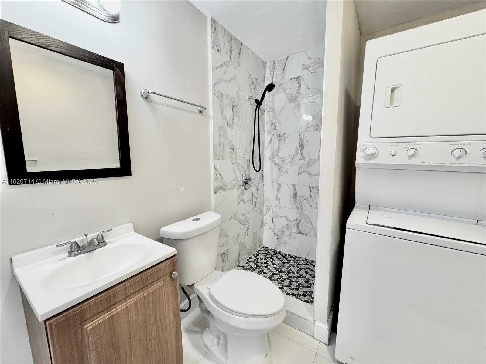 Small Image of 4905 HARRISON ST, Hollywood Number 12