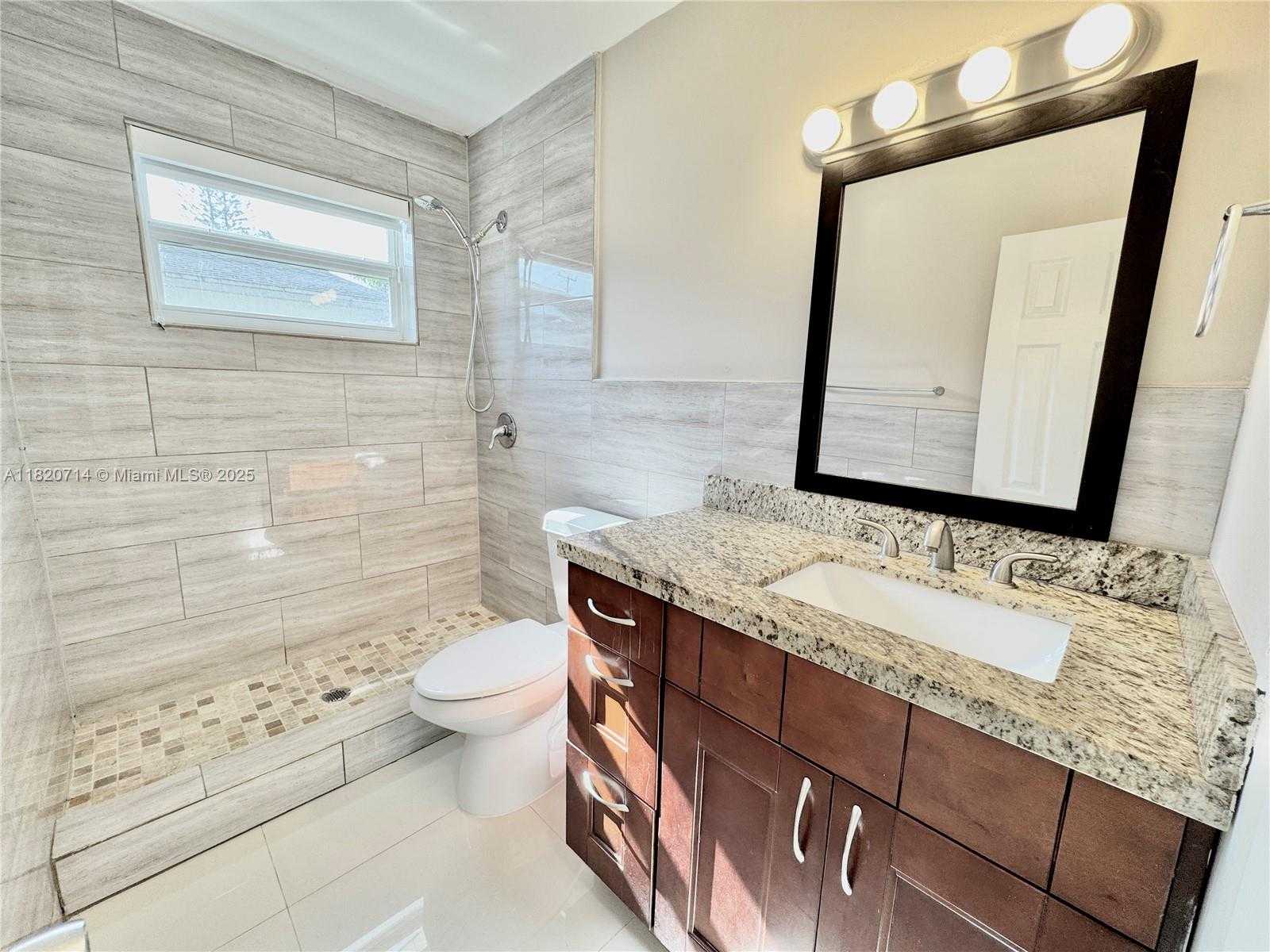 Small Image of 4905 HARRISON ST, Hollywood Number 17