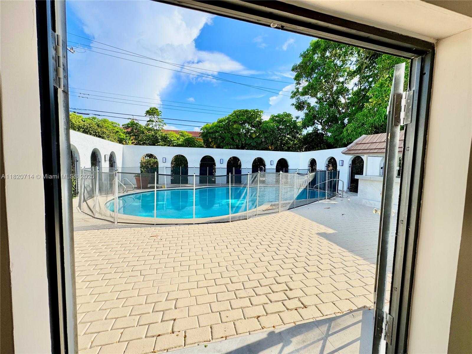 Small Image of 4905 HARRISON ST, Hollywood Number 23