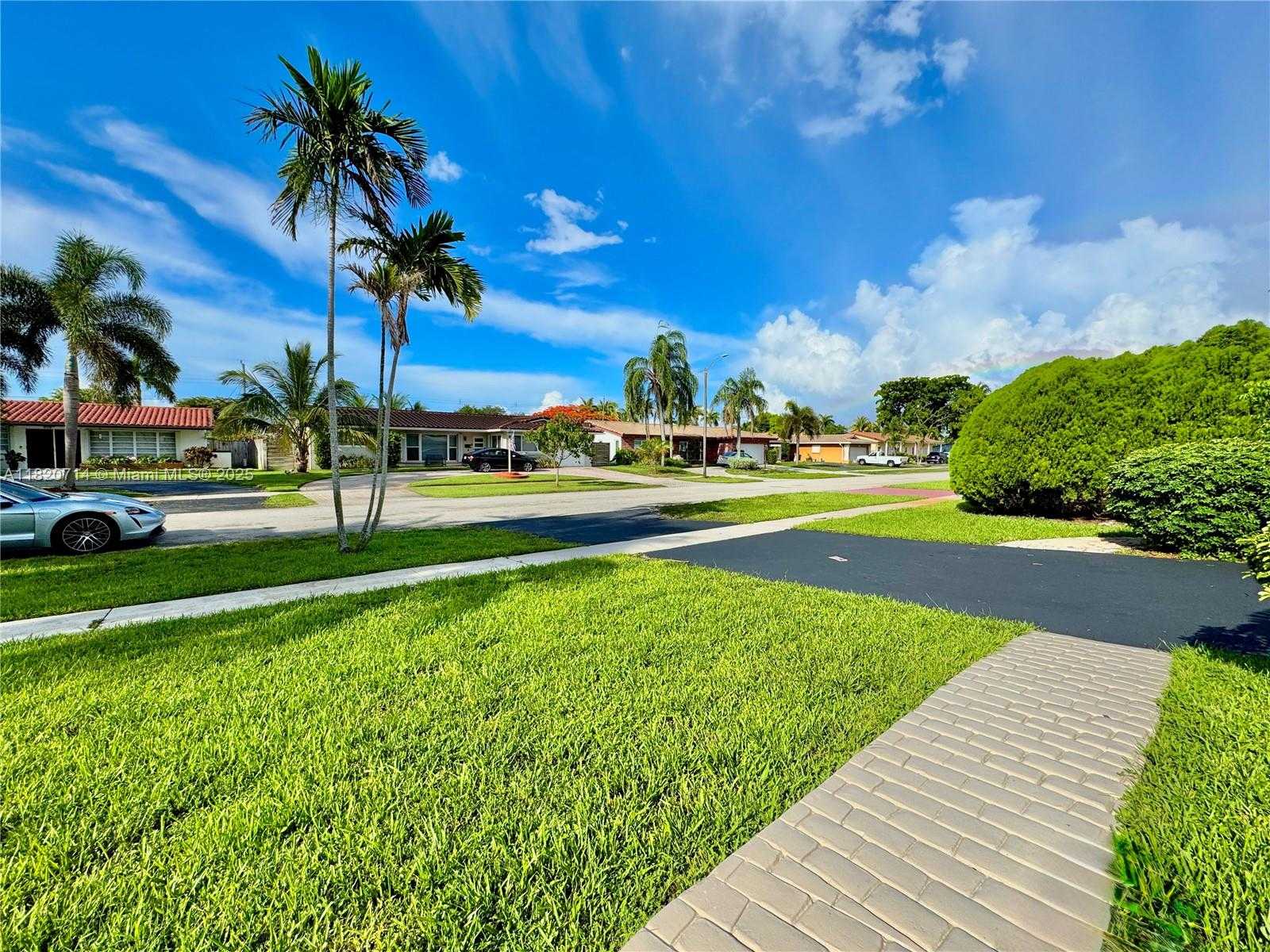 Small Image of 4905 HARRISON ST, Hollywood Number 33