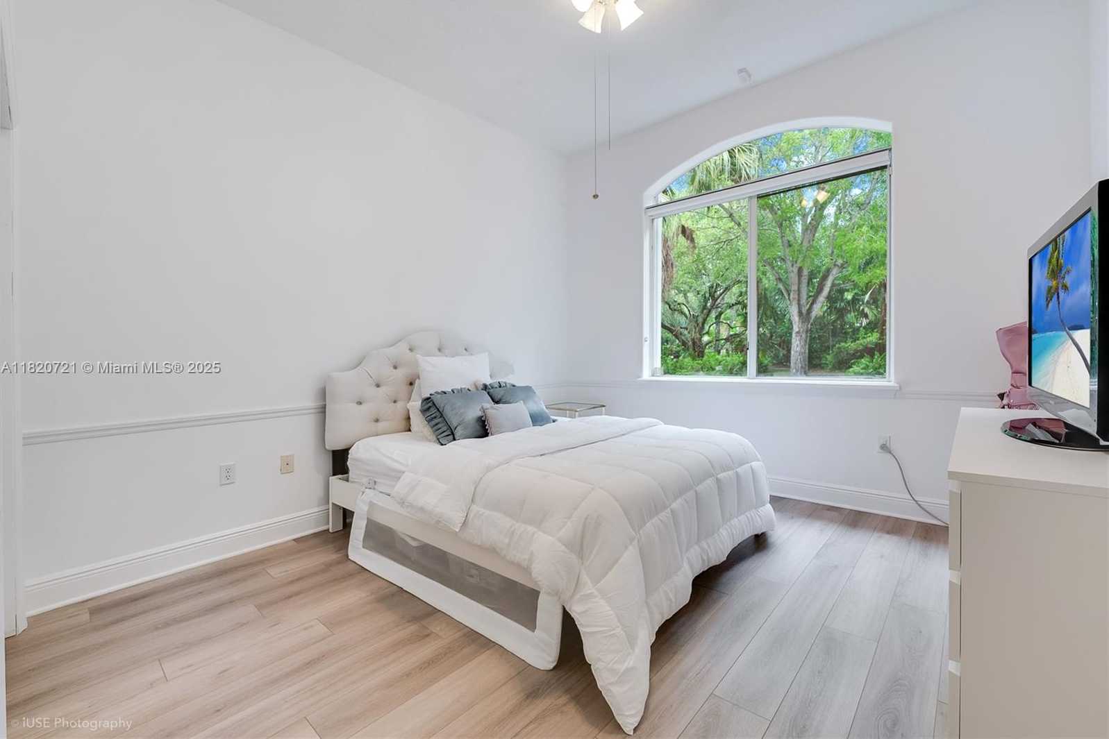 Small Image of 17050 SOUTH WEST 90TH AVE, Palmetto Bay Number 17