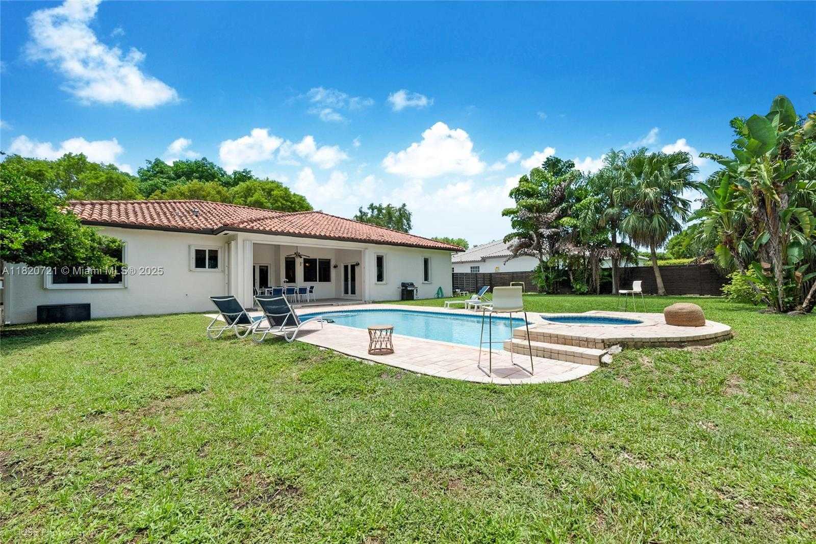 Small Image of 17050 SOUTH WEST 90TH AVE, Palmetto Bay Number 23