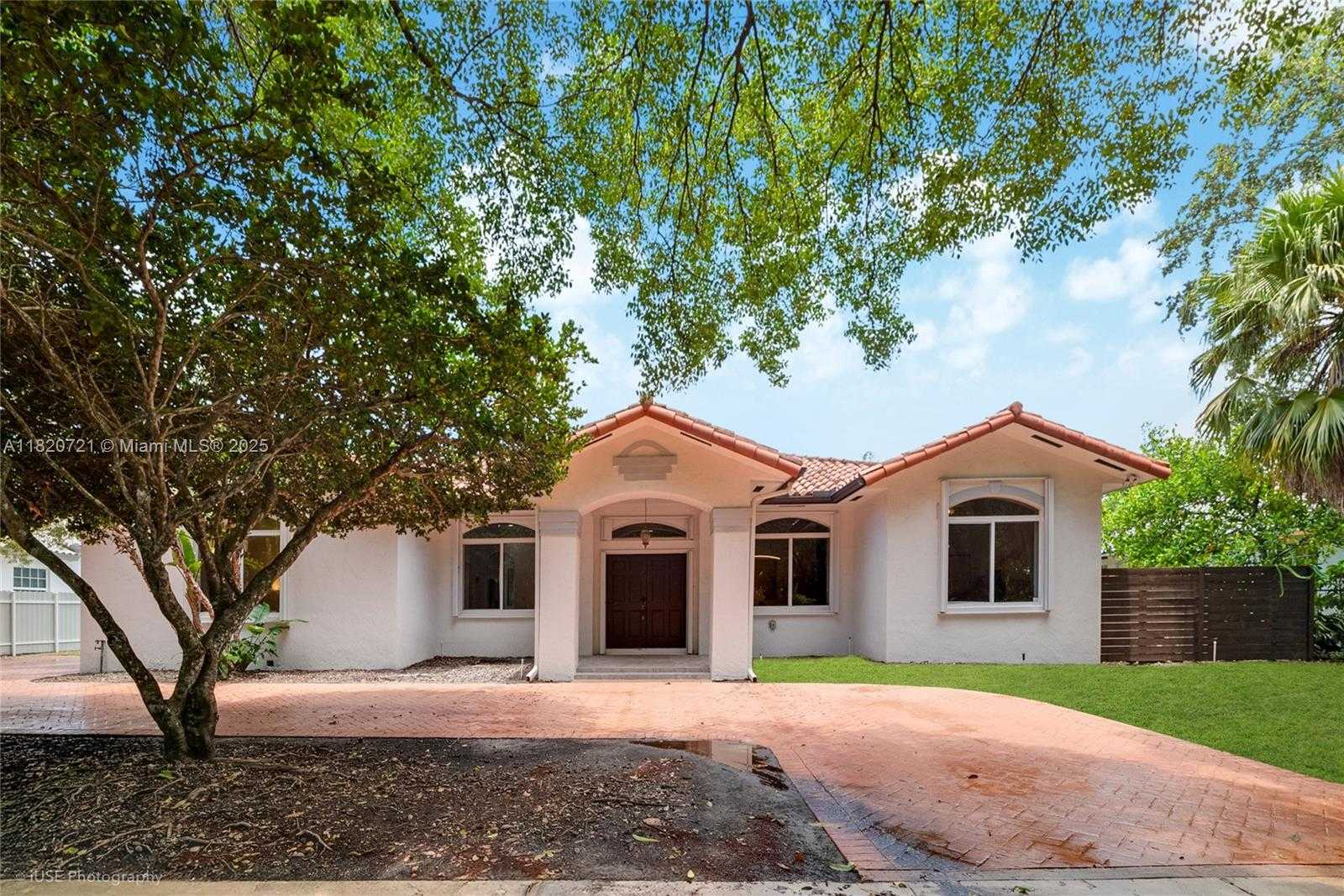 Small Image of 17050 SOUTH WEST 90TH AVE, Palmetto Bay Number 26