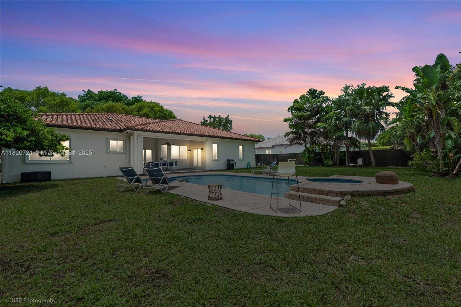 Small Image of 17050 SOUTH WEST 90TH AVE, Palmetto Bay Number 27