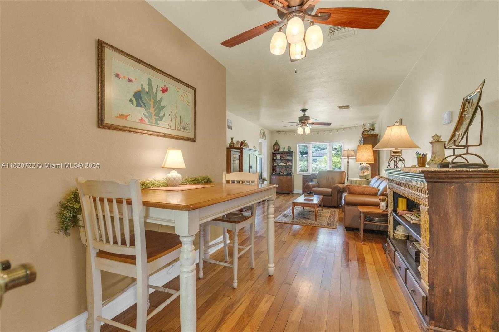Small Image of 1521 FUNSTON ST, Hollywood Number 11