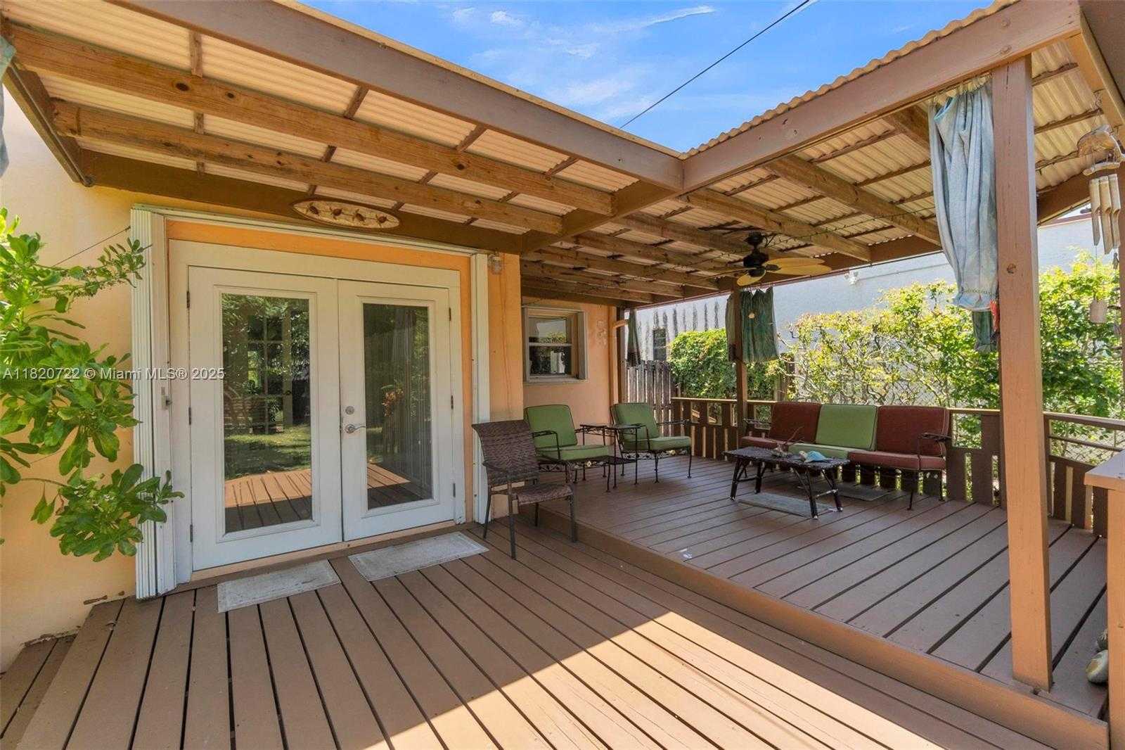Small Image of 1521 FUNSTON ST, Hollywood Number 18