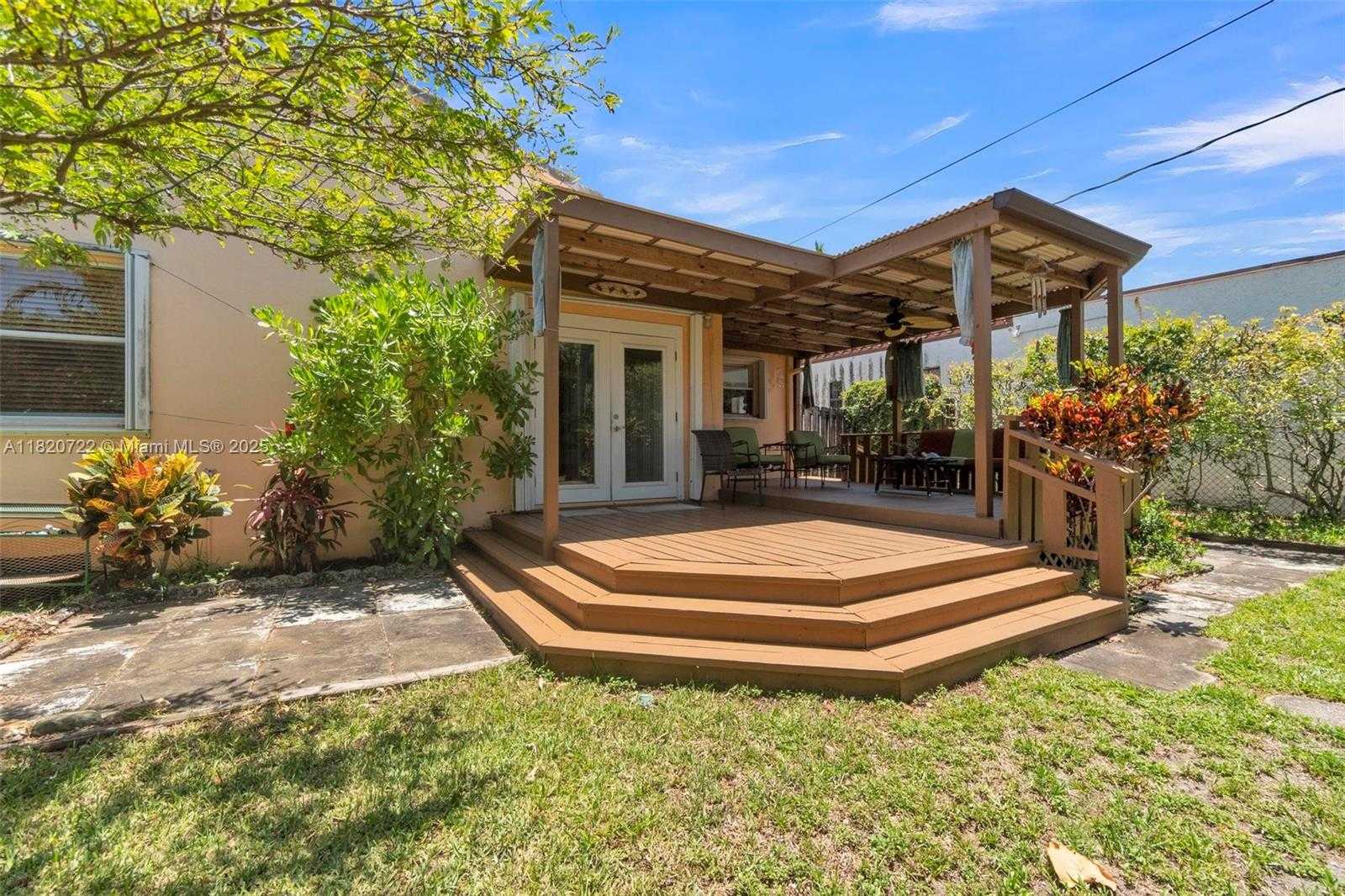 Small Image of 1521 FUNSTON ST, Hollywood Number 21