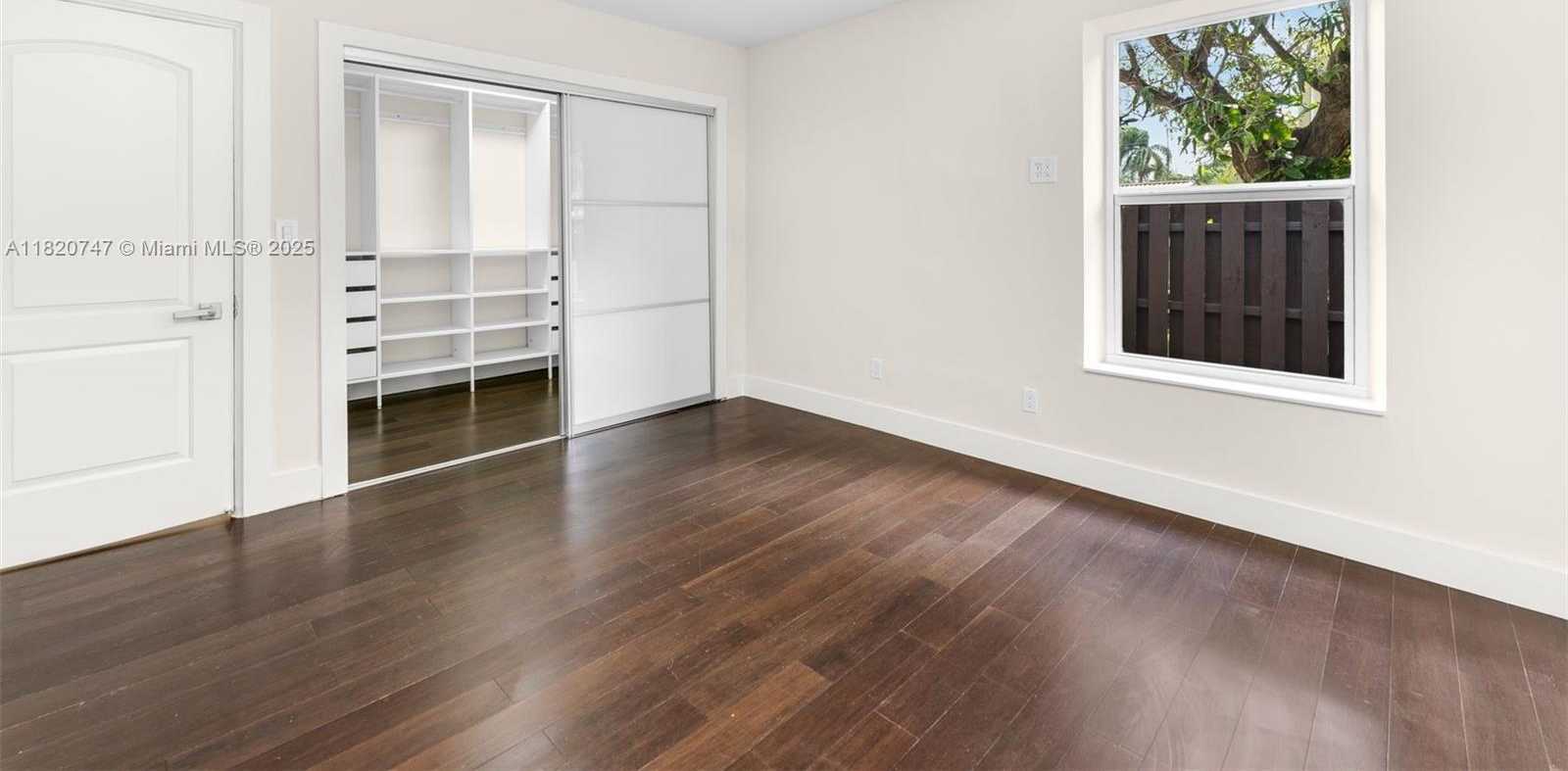 Small Image of 427 WEST 43RD ST, Miami Beach Number 13