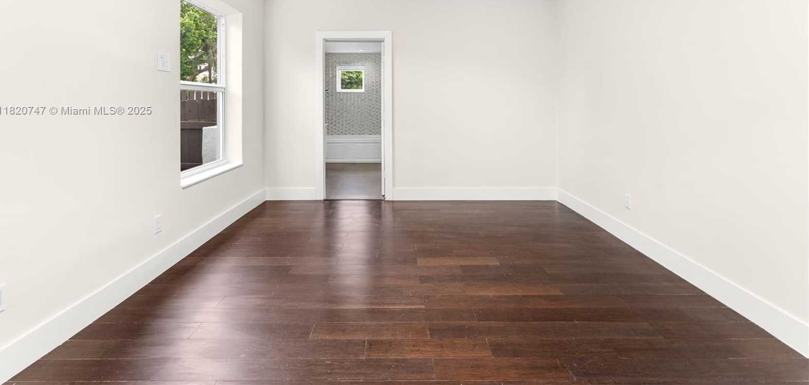 Small Image of 427 WEST 43RD ST, Miami Beach Number 14
