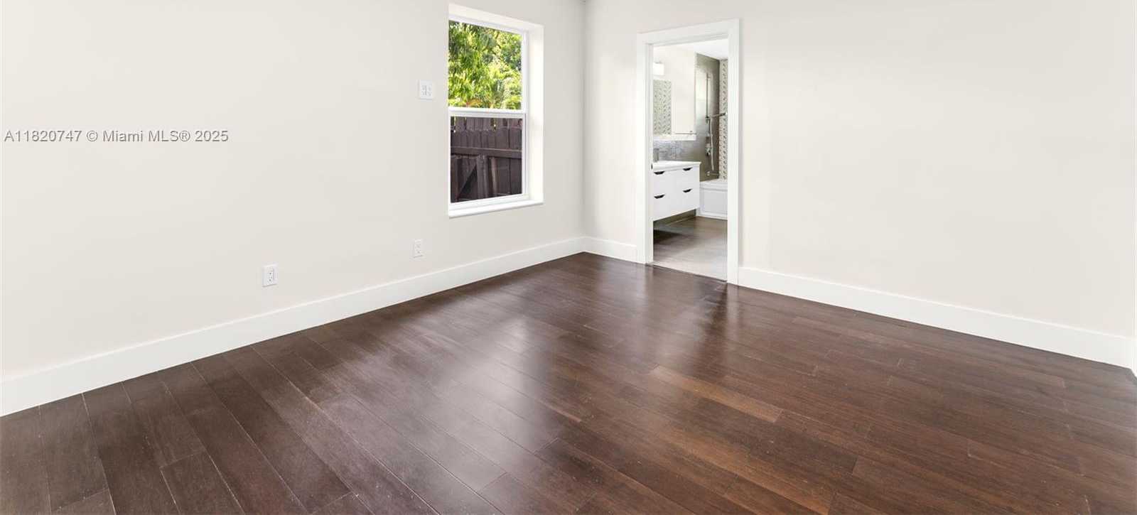 Small Image of 427 WEST 43RD ST, Miami Beach Number 15