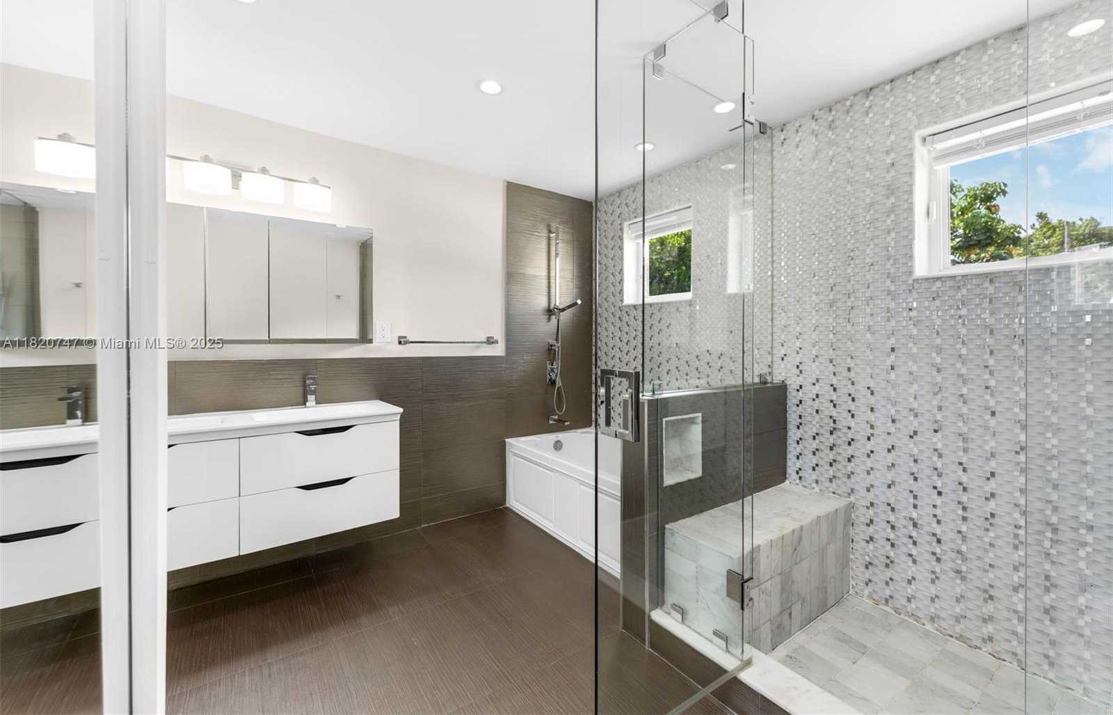 Small Image of 427 WEST 43RD ST, Miami Beach Number 17