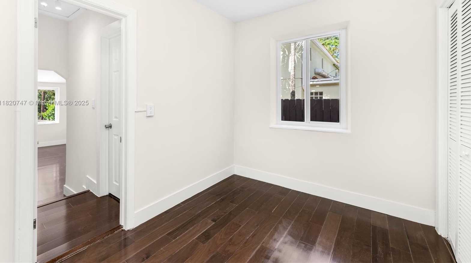 Small Image of 427 WEST 43RD ST, Miami Beach Number 23