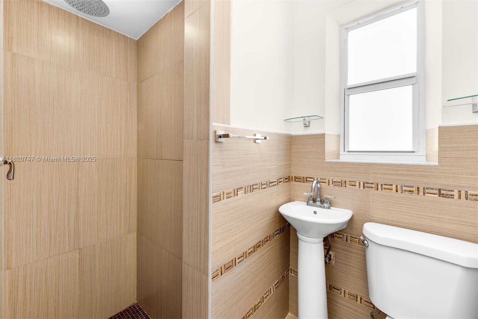 Small Image of 427 WEST 43RD ST, Miami Beach Number 26