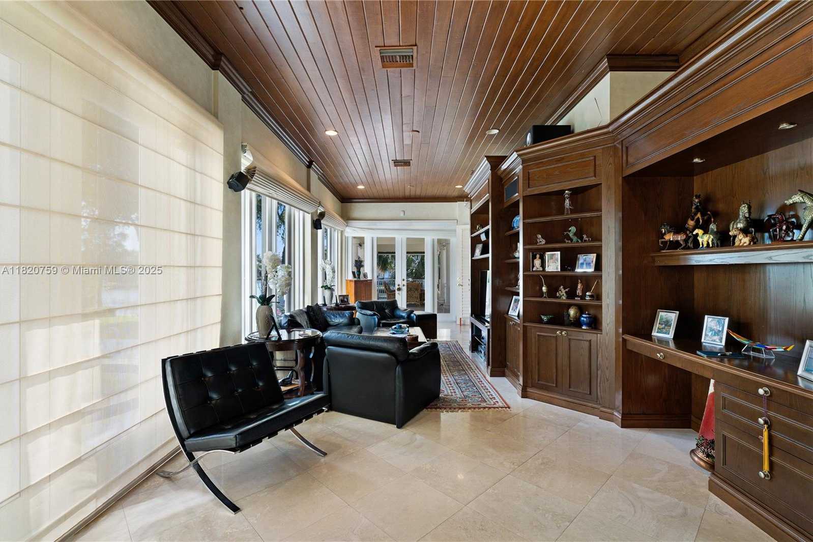 Small Image of 180 SOLANO PRADO, Coral Gables Number 11