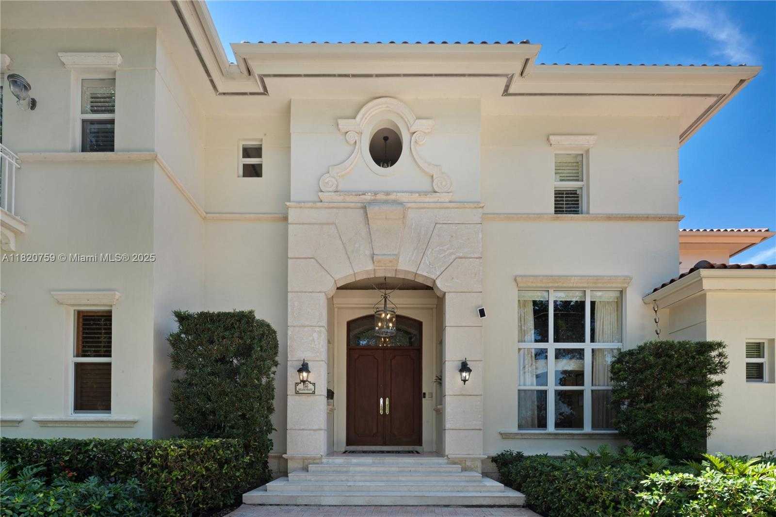 Small Image of 180 SOLANO PRADO, Coral Gables Number 2