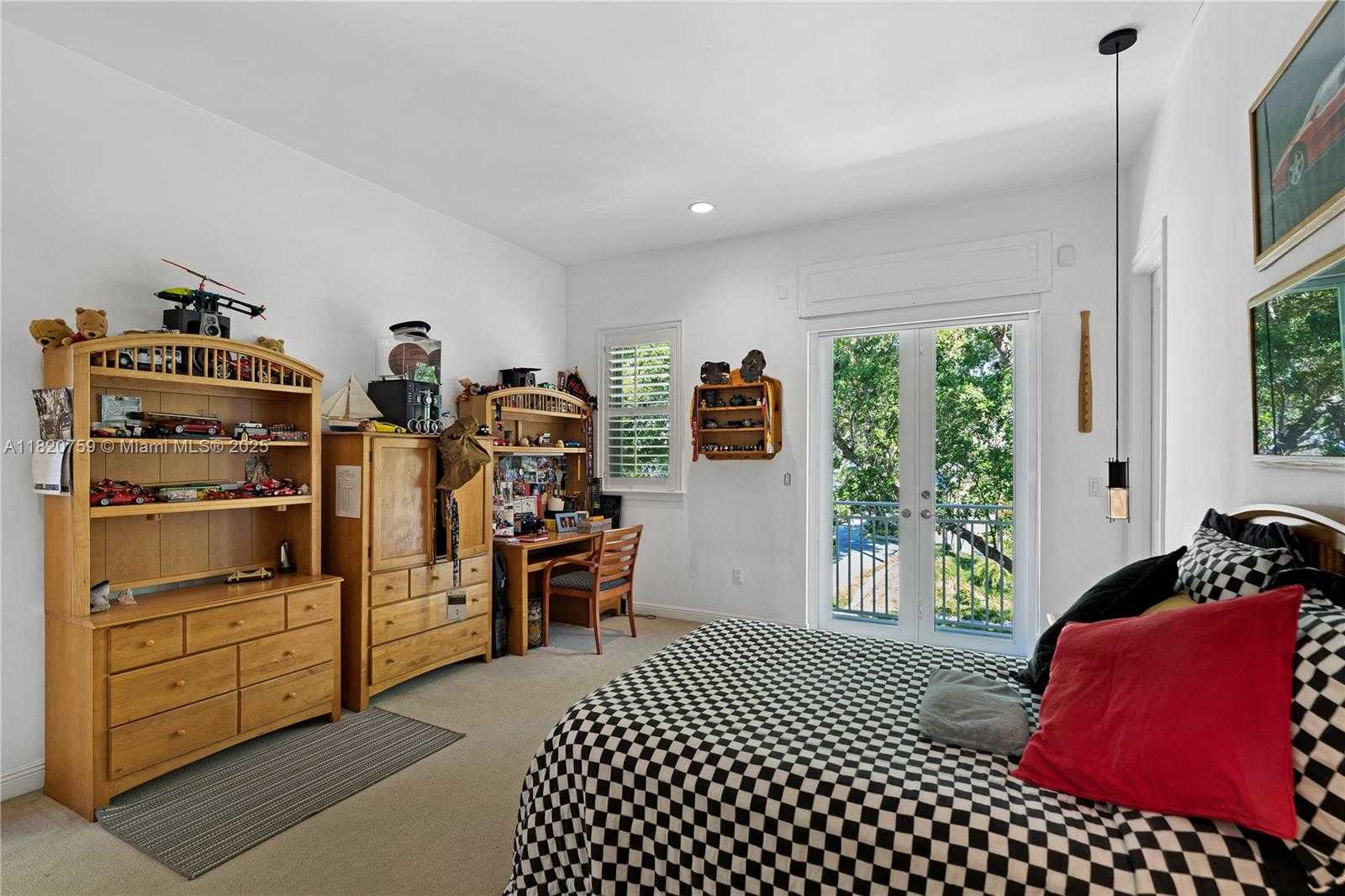 Small Image of 180 SOLANO PRADO, Coral Gables Number 26