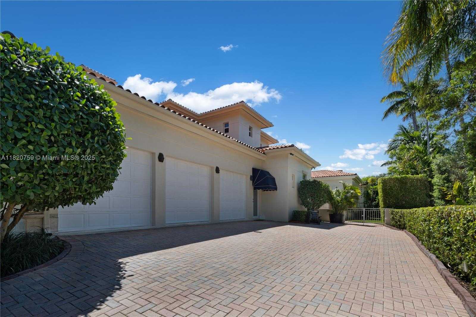 Small Image of 180 SOLANO PRADO, Coral Gables Number 33