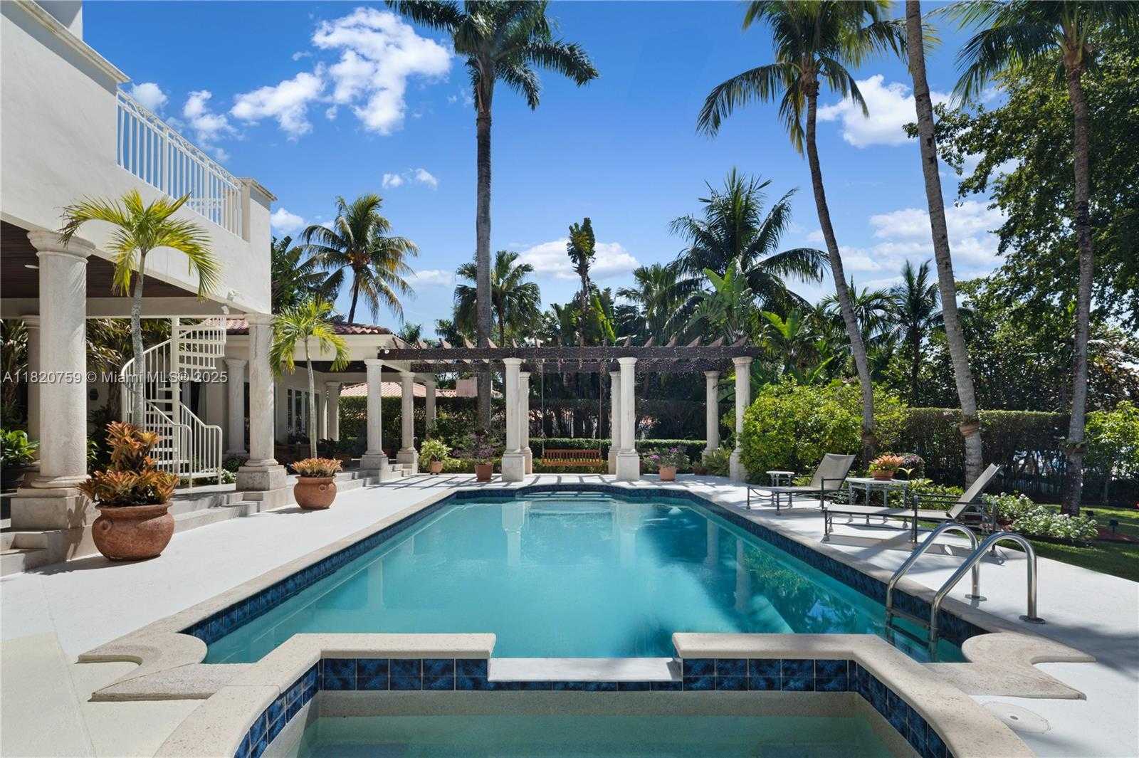 Small Image of 180 SOLANO PRADO, Coral Gables Number 35